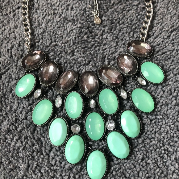 Assorted Chunky Statement Fashion Necklaces - Picture 2 of 8